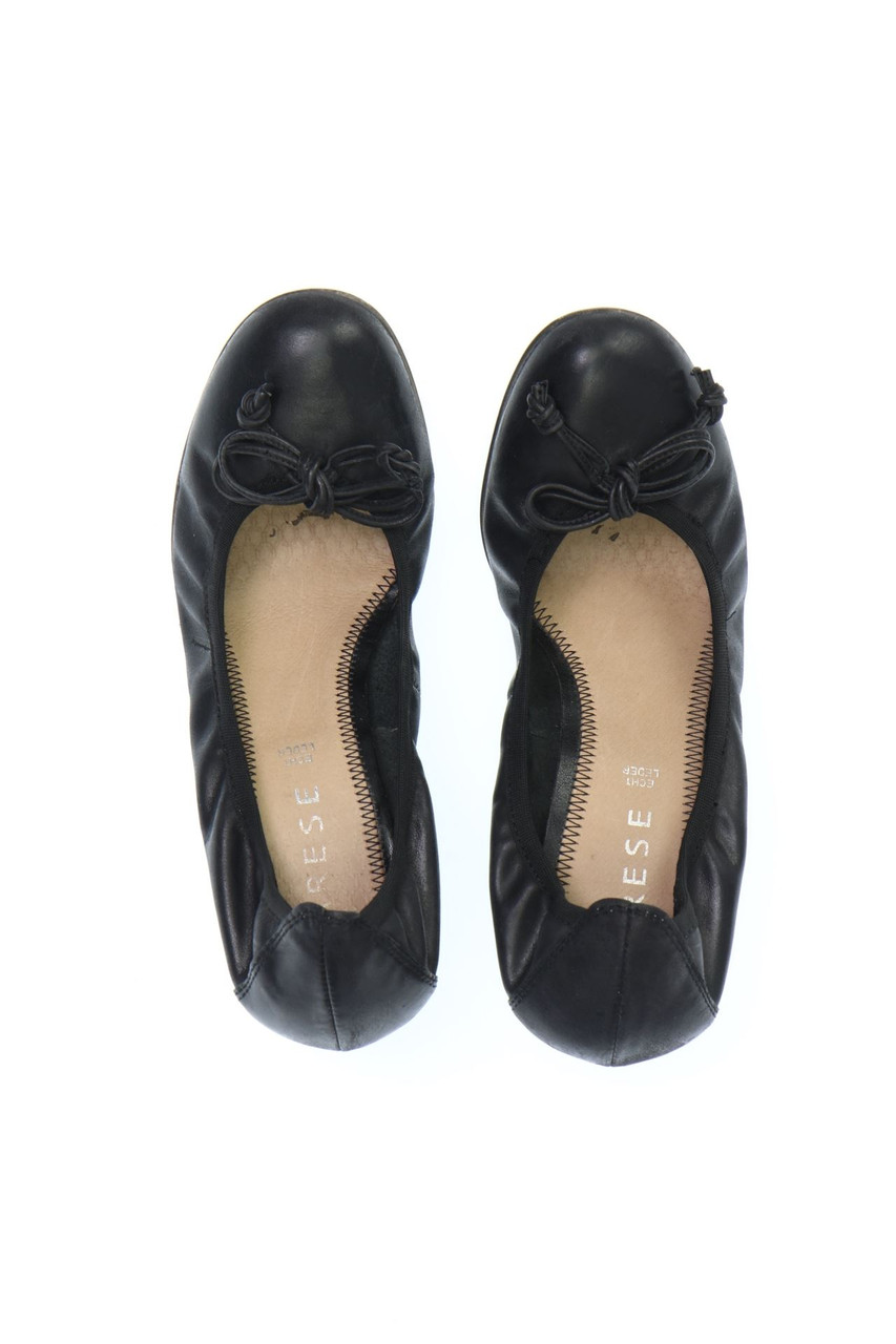 VARESE - Pumps aus Leder mit Schleife