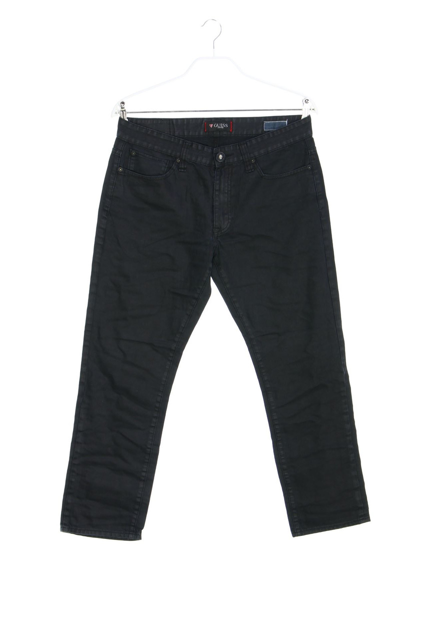 GUESS - Jeans mit Logo-Patch - W34