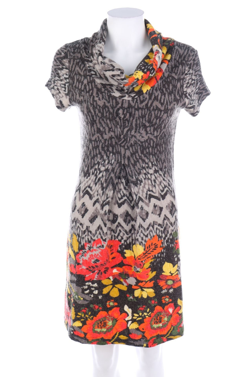 smash! - Muster-Strickkleid mit Rollkragen - S