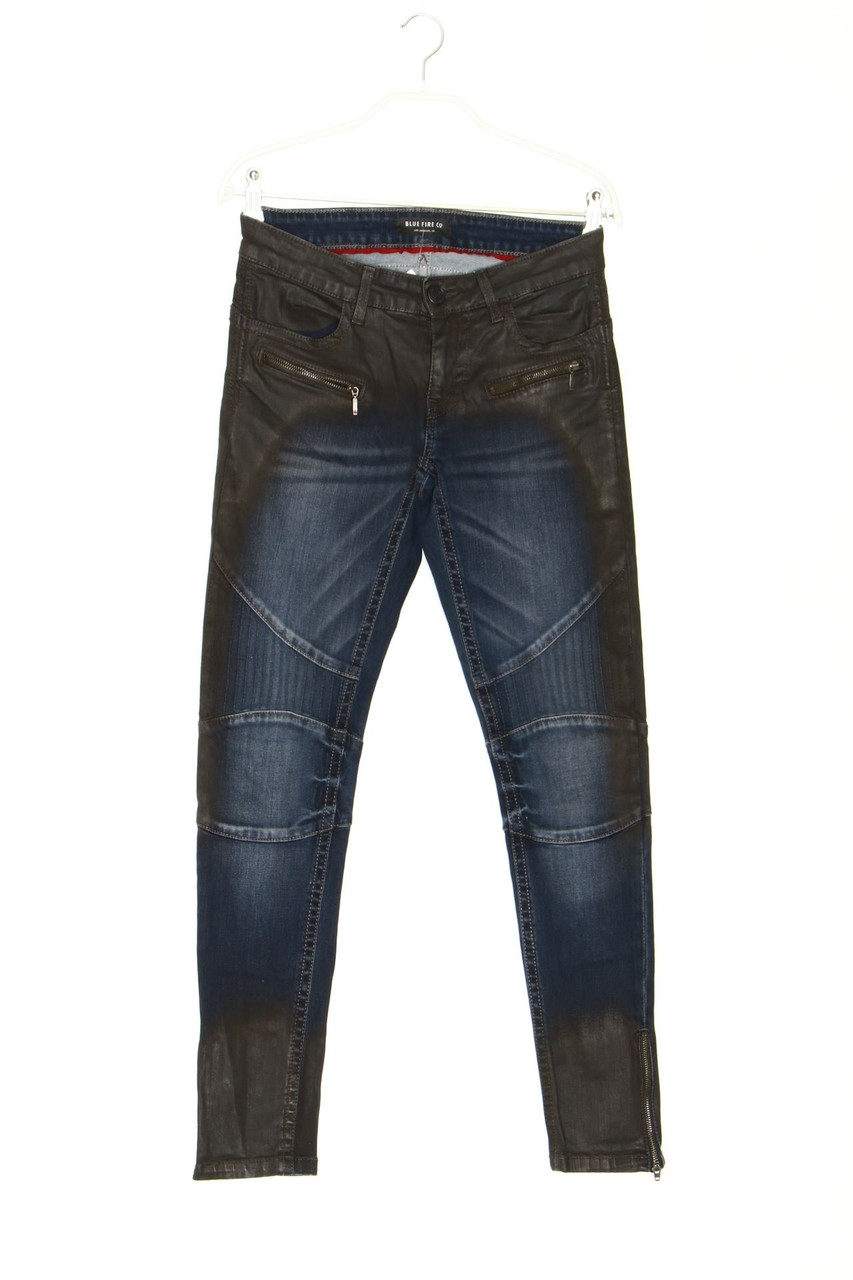 BLUE FIRE CO - Coated Skinny-Jeans mit Logo-Patch - W27