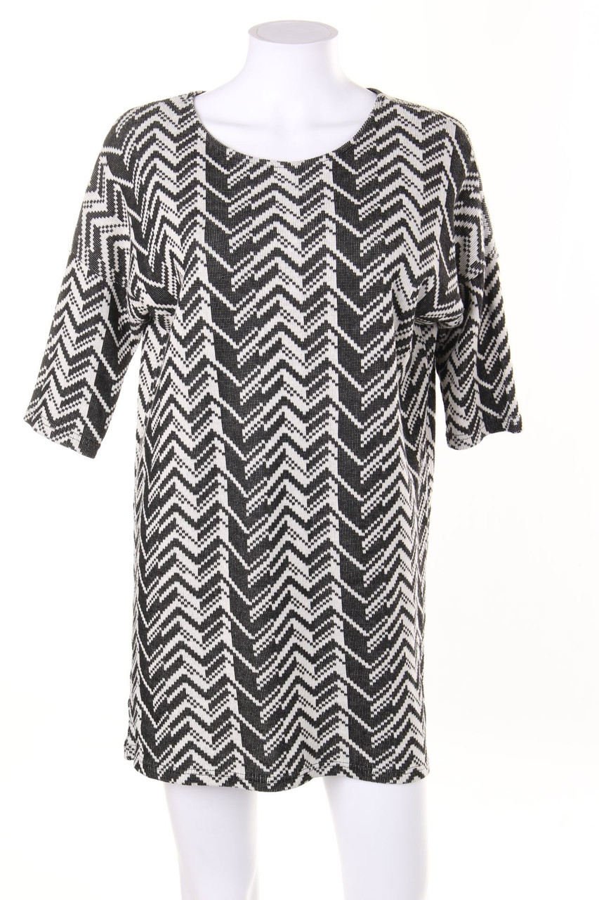 AMISU - Strickkleid mit Zickzack-Muster - D 40