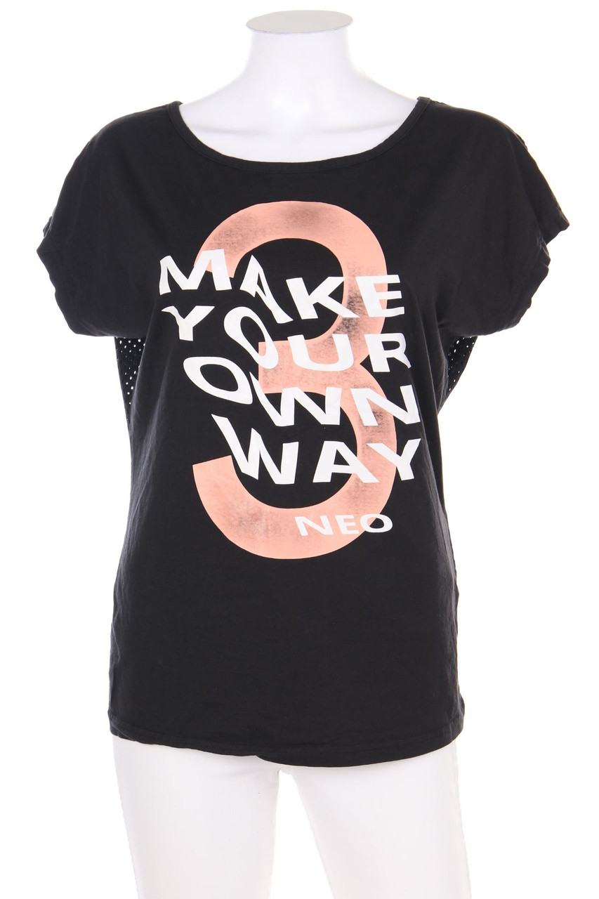 adidas neo - Kurzarm-Shirt mit Statement-Print - S