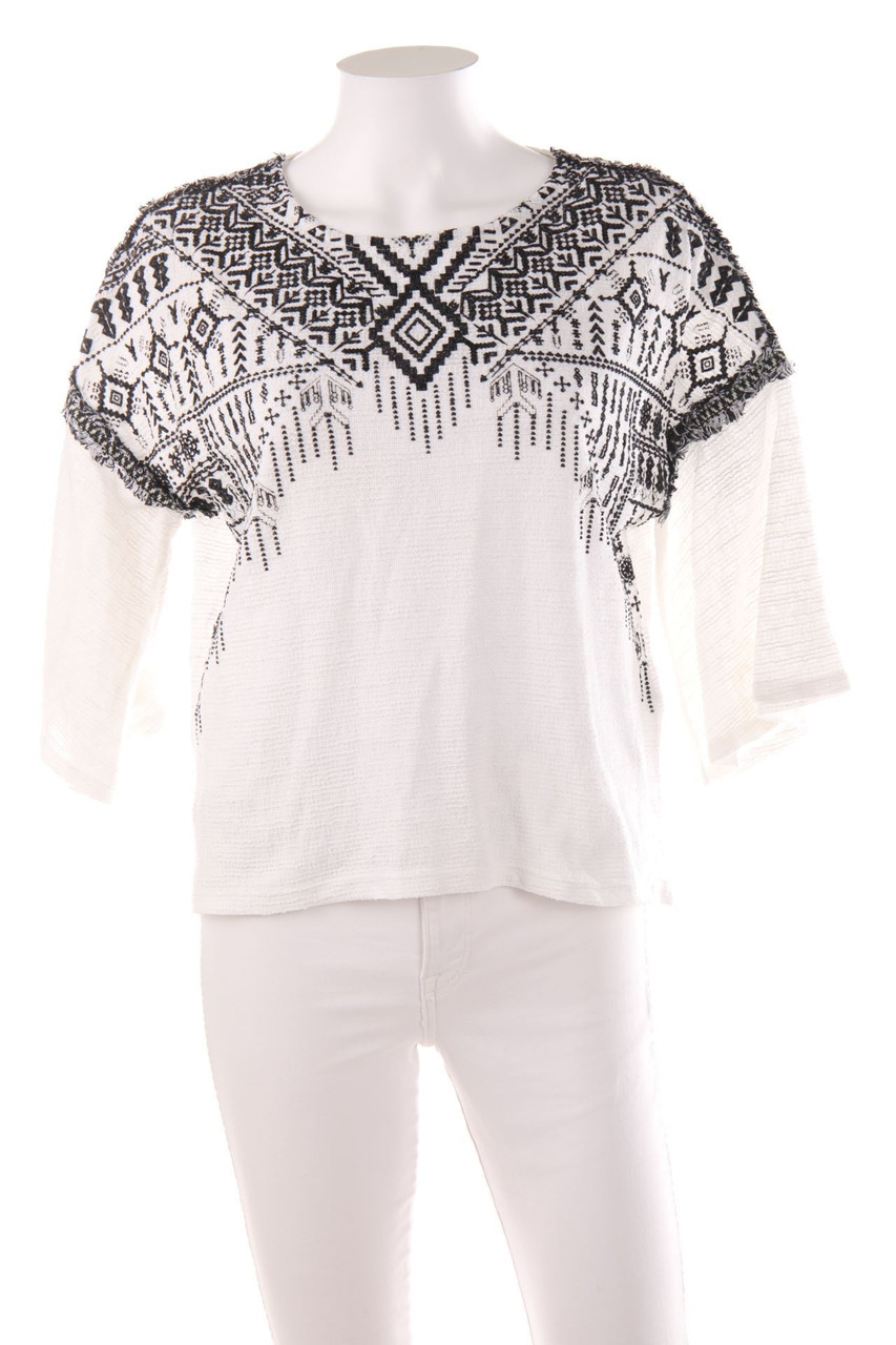 PULL&BEAR - Strick-Pullover mit Stickereien - S