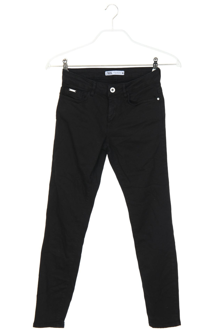 ZARA - Skinny-Jeans mit Logo-Plakette - D 32