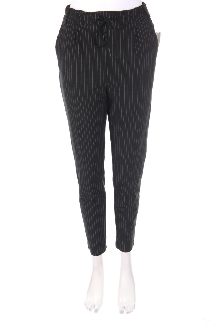 ONLY - Jogger-Hose mit Nadelstreifen - D 32