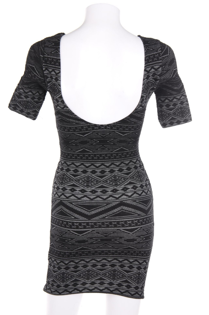 H&M DIVIDED - Muster-Minikleid mit Rückenausschnitt - D 32