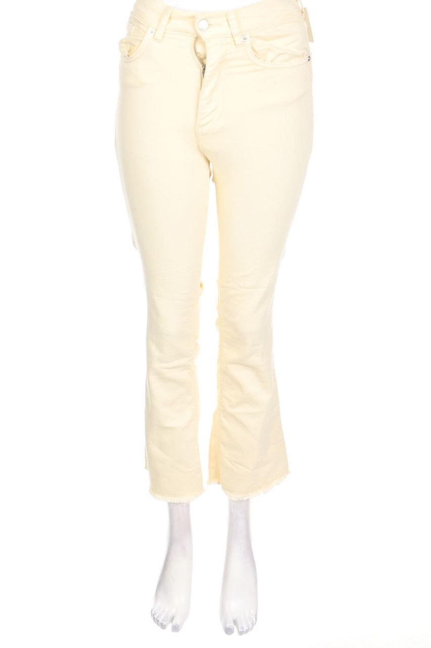 ZARA - High Waist-Destroyed Bootcut-Jeans - D 32