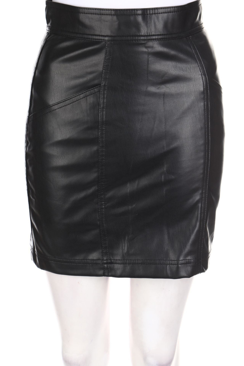 H&M - Faux Leather-Rock - D 36
