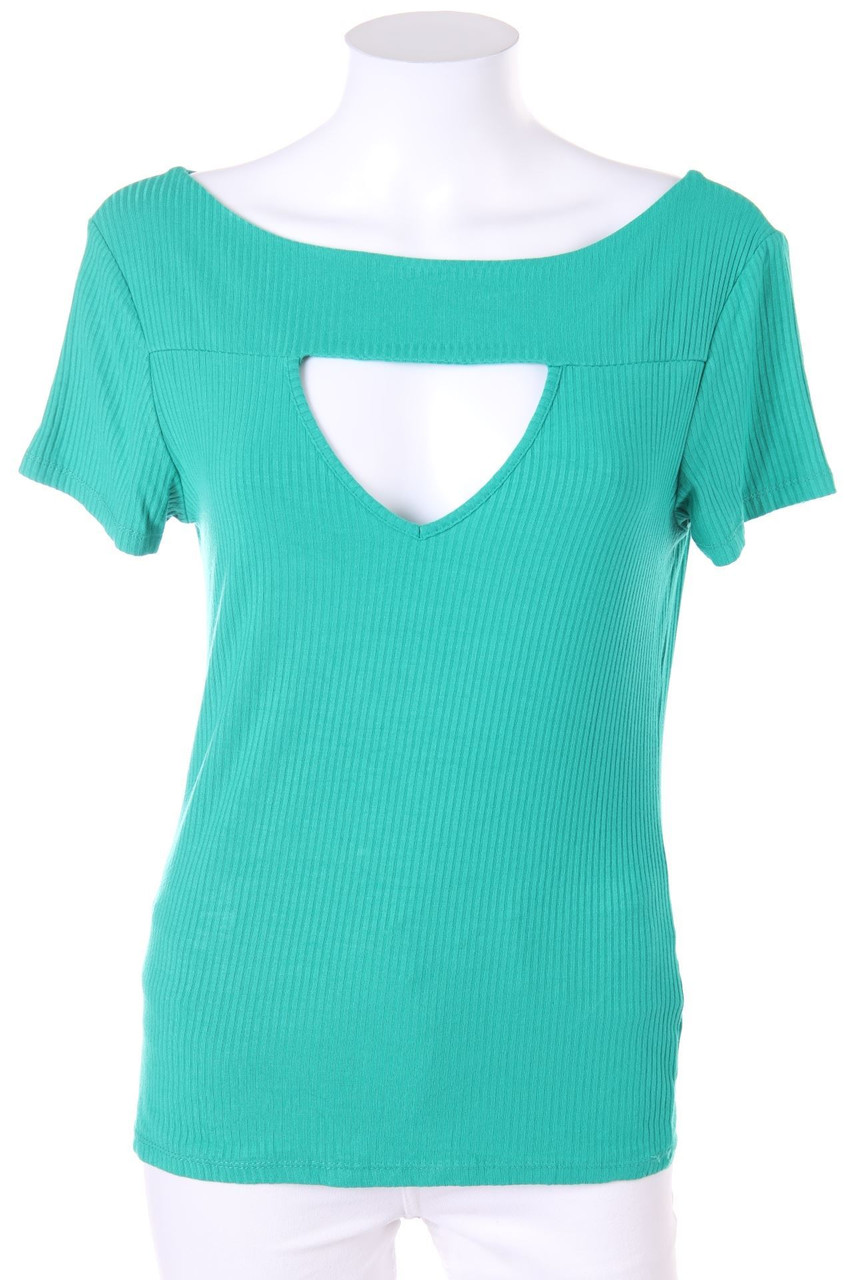 Ohne Label - Kurzarm-Shirt mit Cut-out - D 38