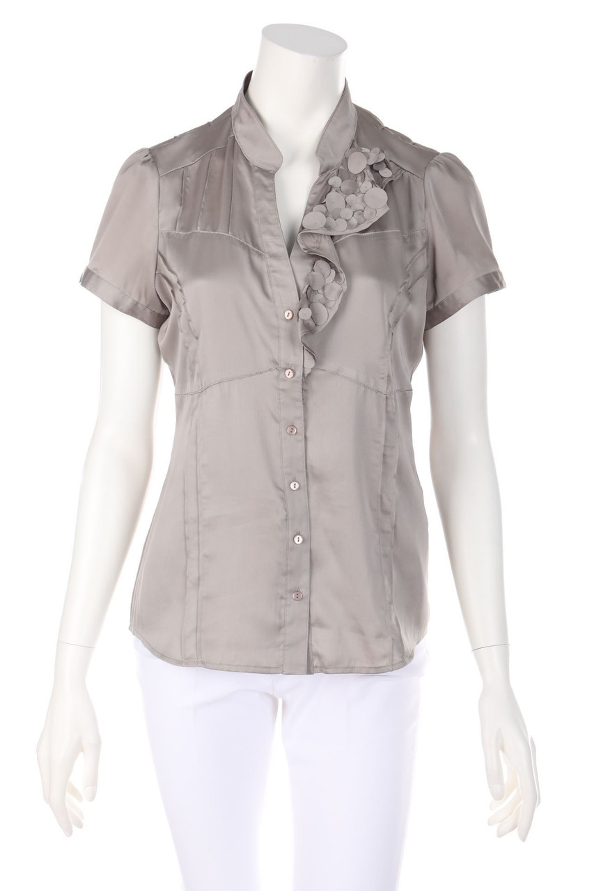 comma - Kurzarm-Bluse aus Satin mit Applikationen - D 36