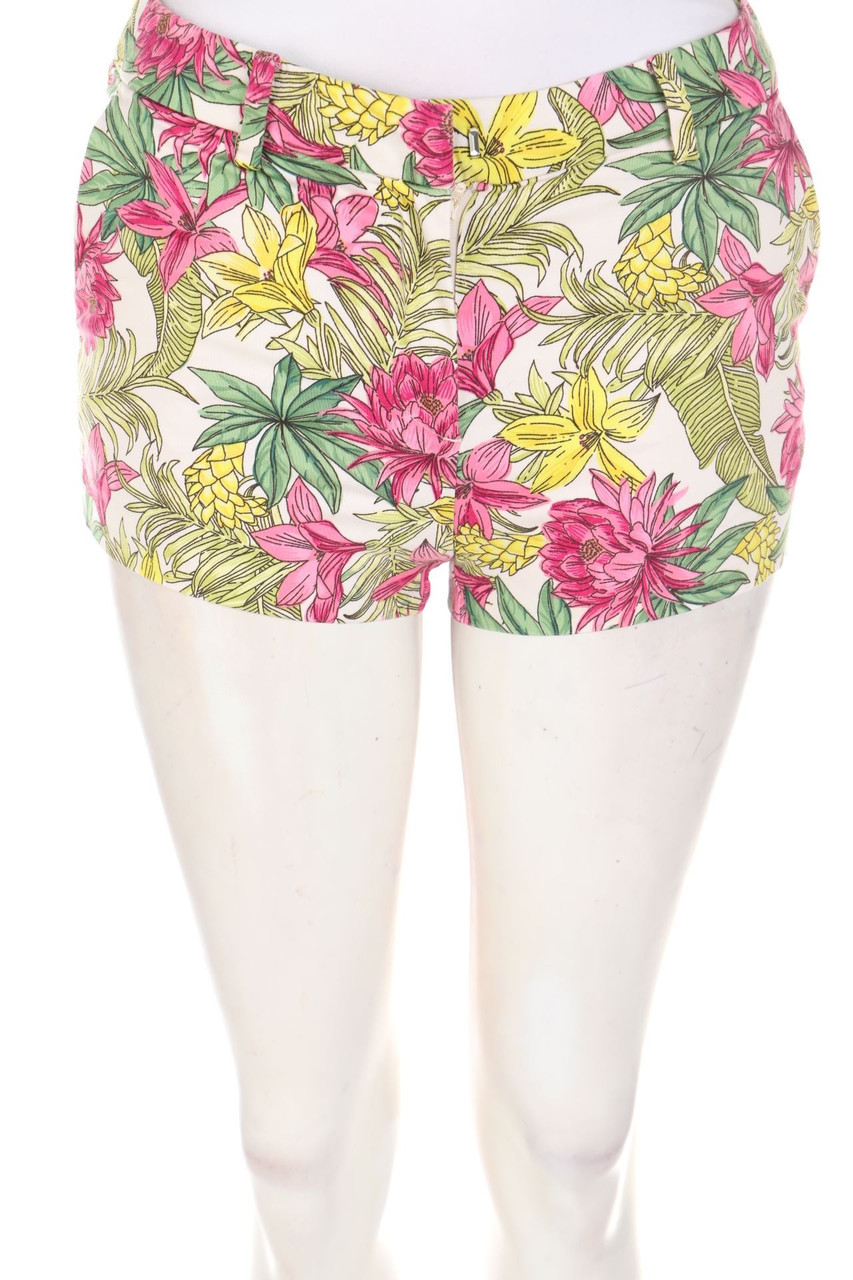 H&M - Shorts mit floralem Muster - D 32