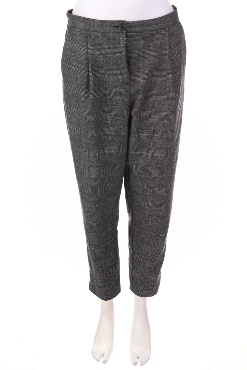 MONKI - Brit Style-Bundfaltenhose - D 38