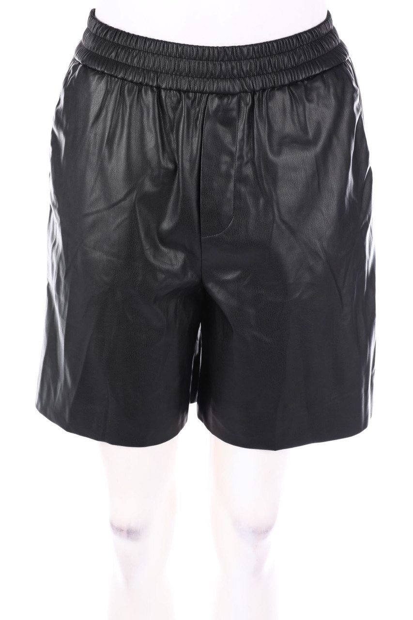 ZARA - Faux Leather-Shorts - XS