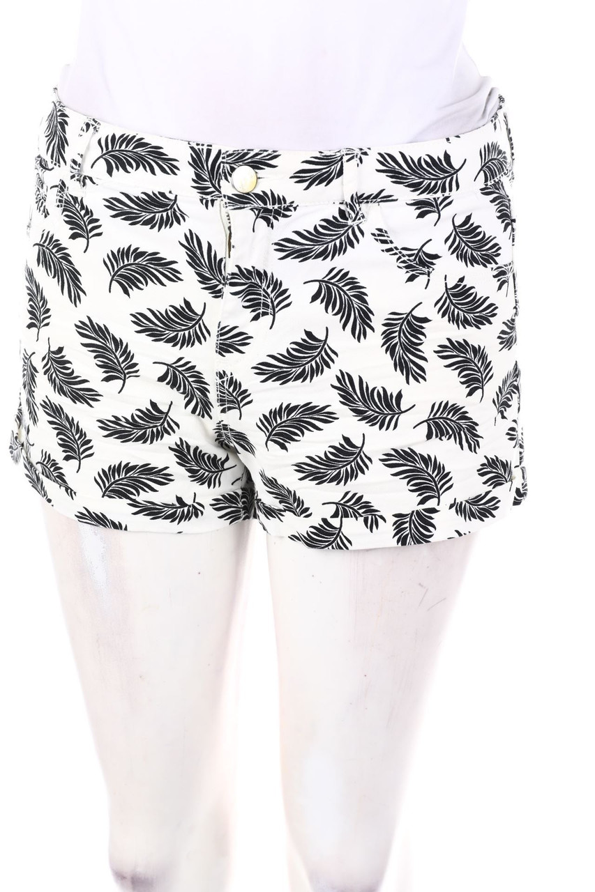 H&M - Jeans-Shorts mit Print - D 36