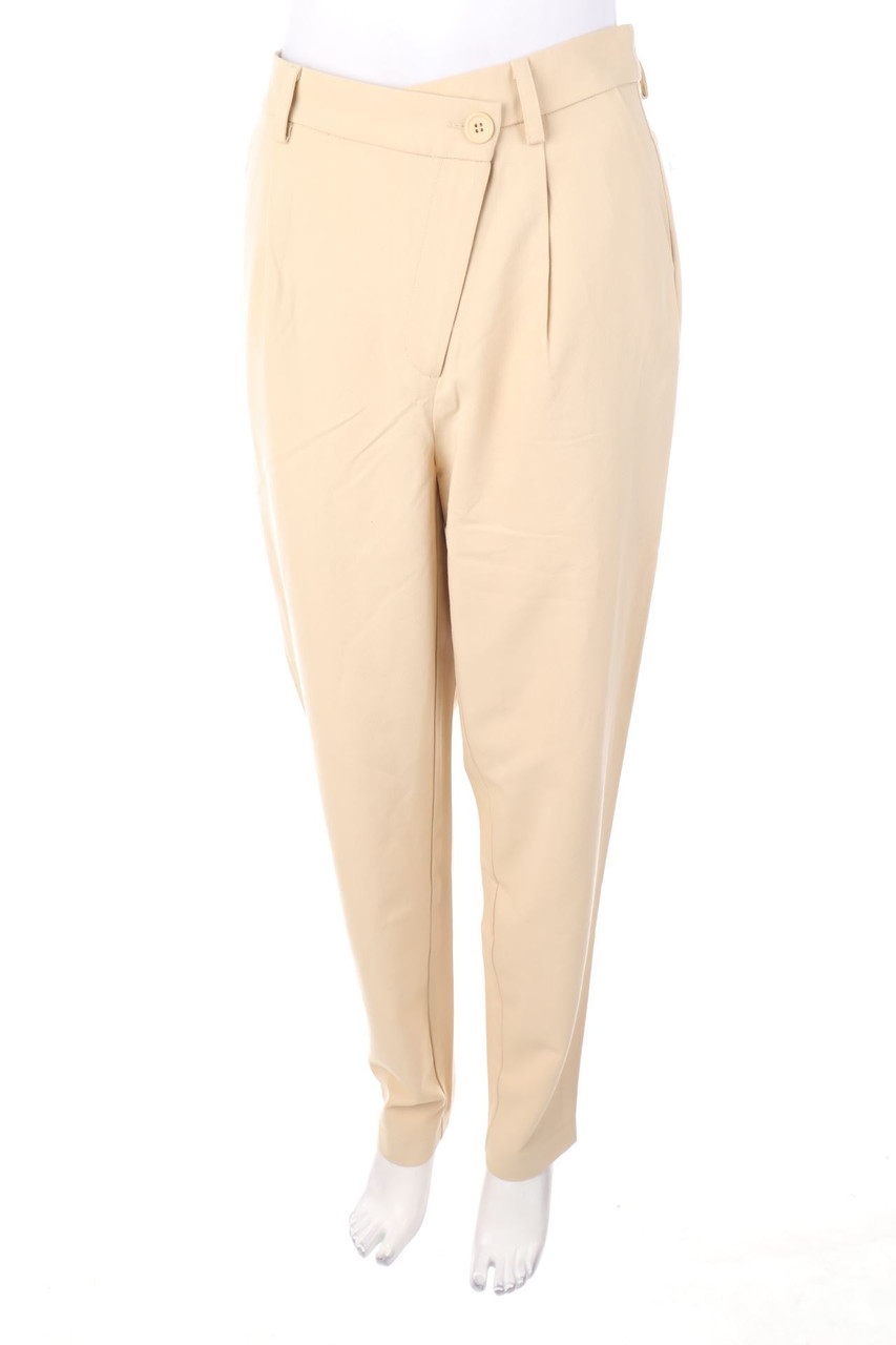 NA-KD - Bundfaltenhose mit asymmetrischem Schnitt - D 38