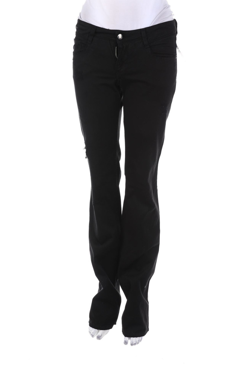 C´N´C´ COSTUME NATIONAL - Distressed Straight Cut Jeans mit Logo-Patch - W31