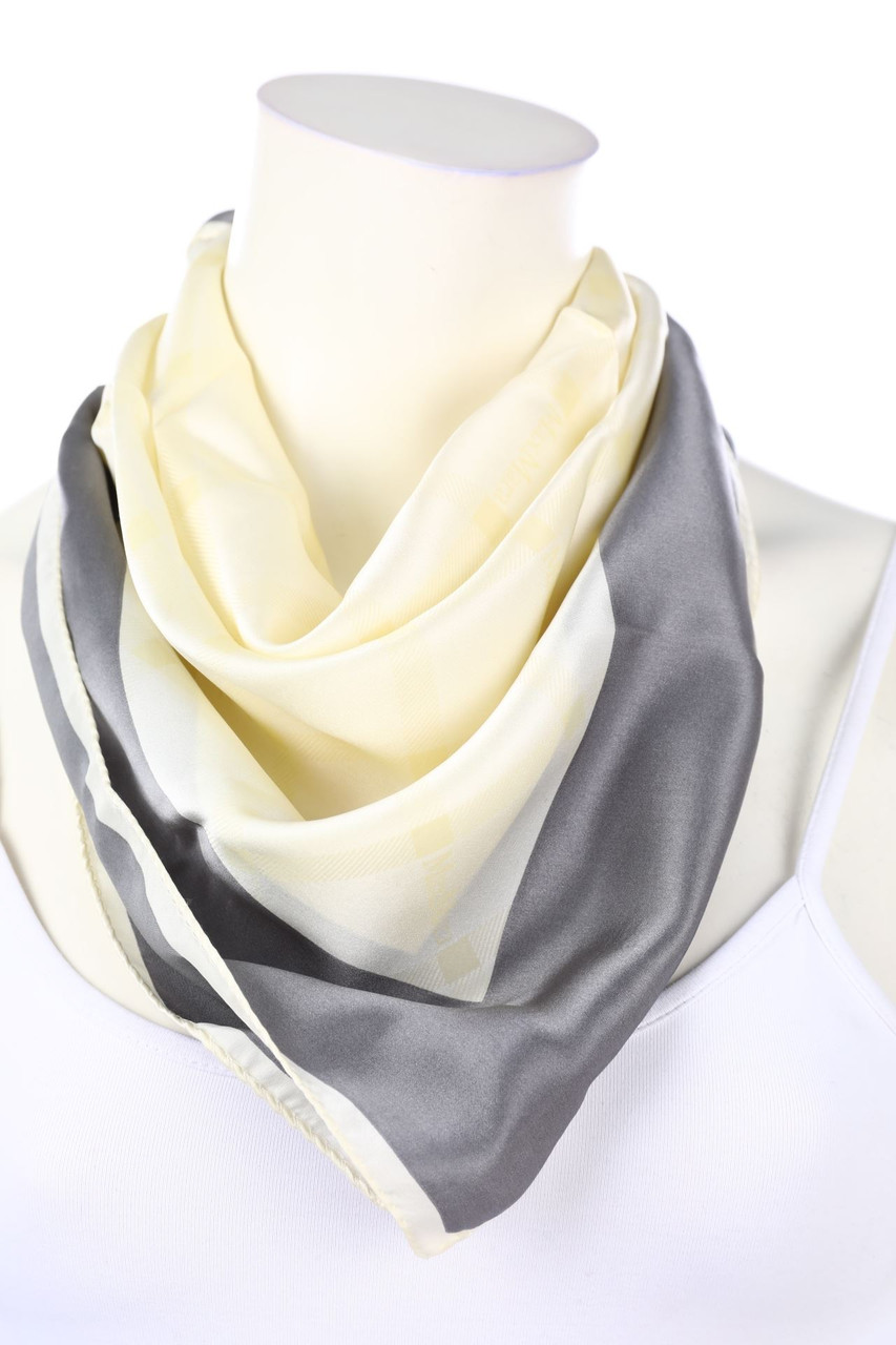 Max Mara - Halstuch mit Logo-Print