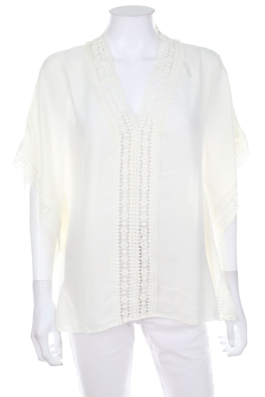 Ohne Label - Kurzarm-Shirt mit Spitzen-Einsatz - ONE SIZE