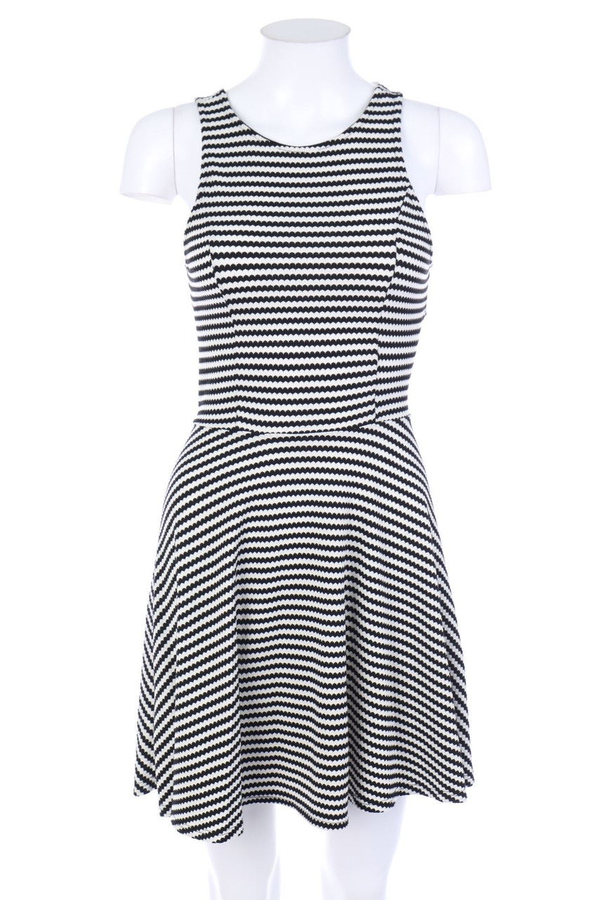 TALLY WEiJL - Skater-Kleid mit Cut-out - D 34