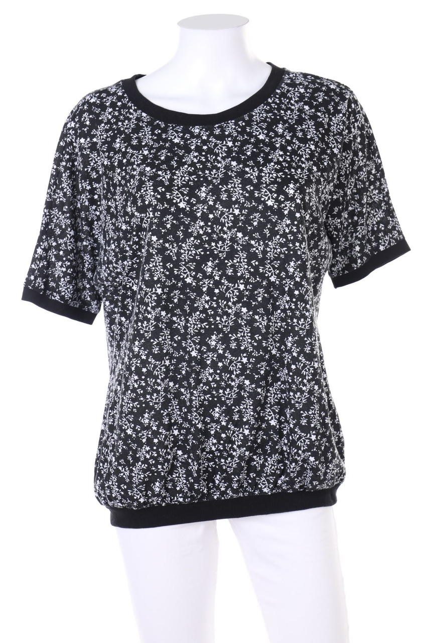 WOMEN essentials by Tchibo - Batwing-Shirt mit floralem Muster - D 36-38