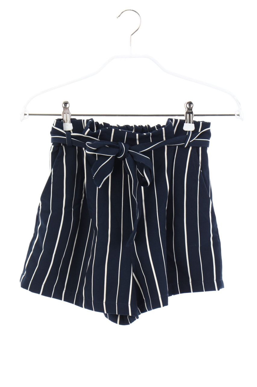 PULL&BEAR - Paperbag-Hotpants mit Streifen - S