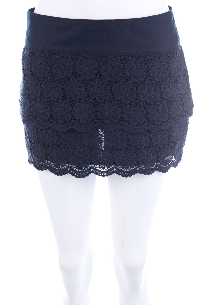 HOLLISTER - Minirock mit Häkelspitze - M