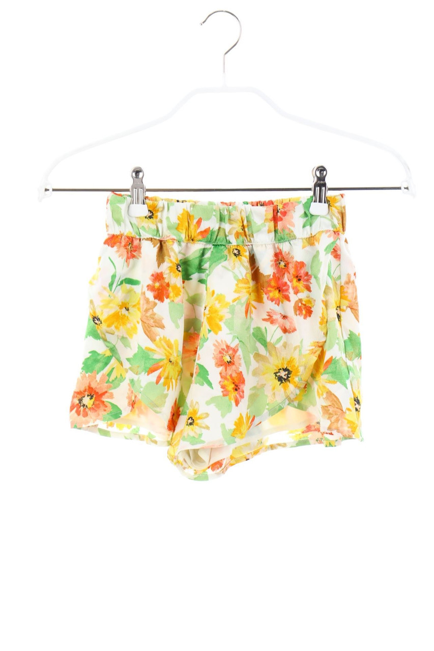 Bershka - Hotpants mit Blumen-Print - XS