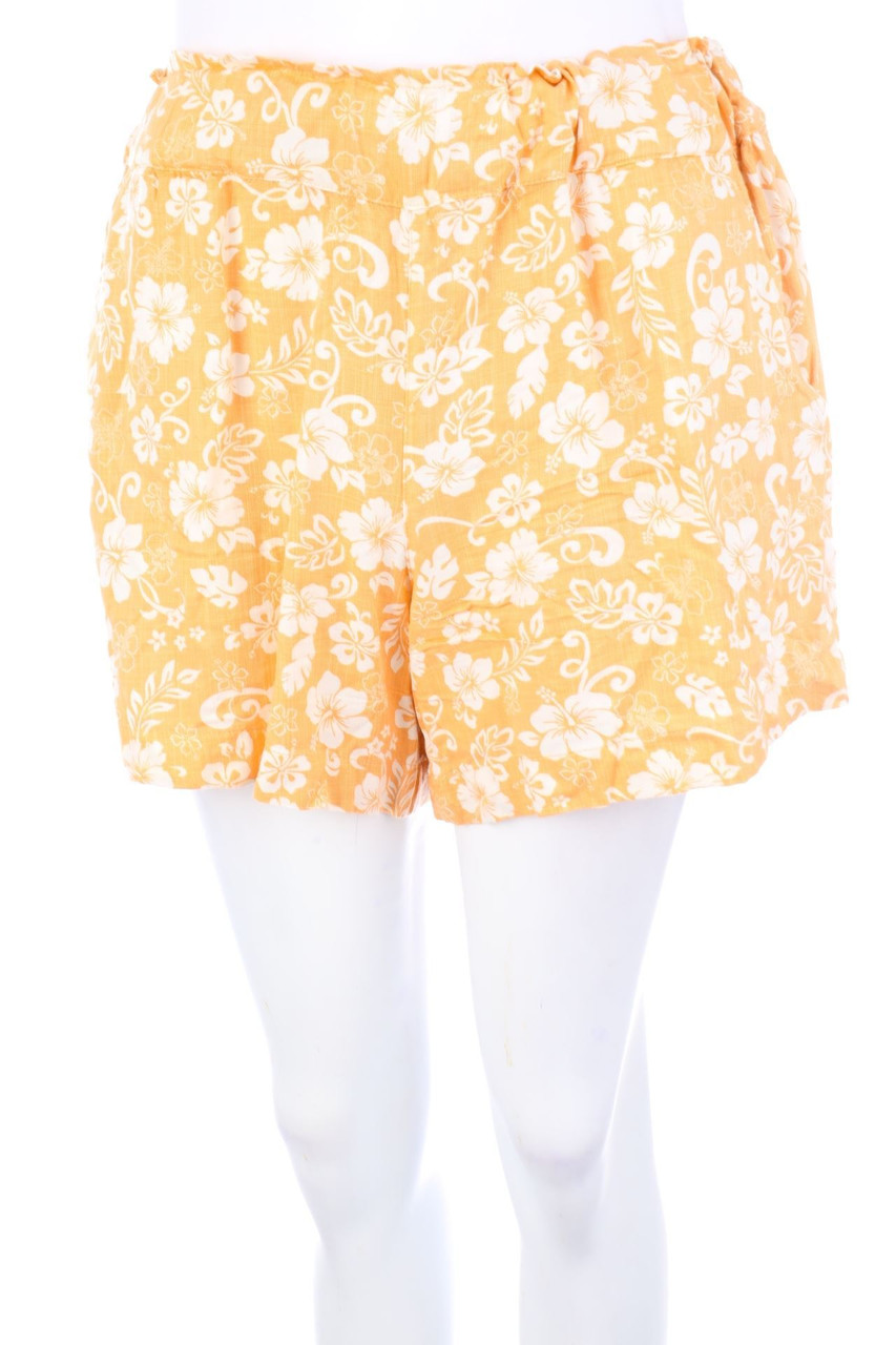 CLOCKHOUSE by C&A - Shorts mit Blumen-Print - D 36