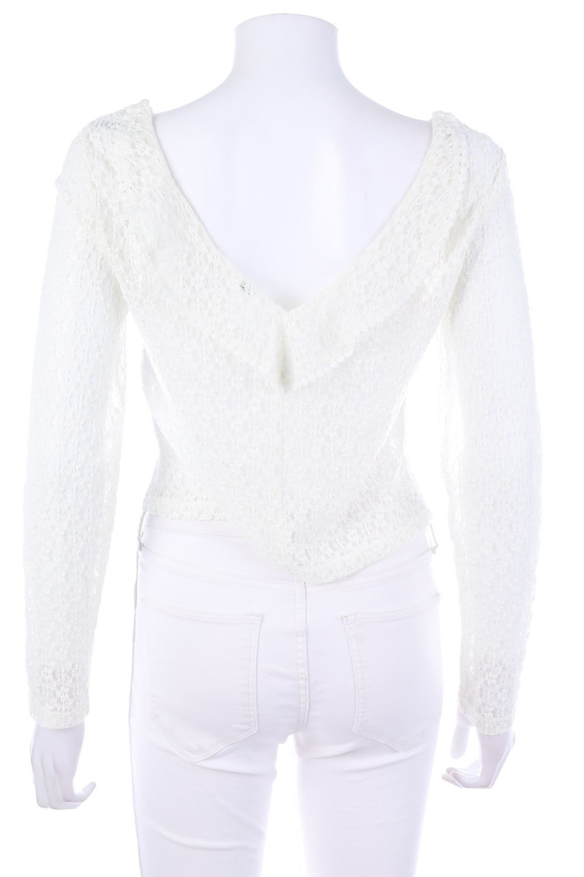 Ohne Label - Cropped-Spitzen-Longsleeve-Shirt mit tiefem Rückenausschnitt - D 40