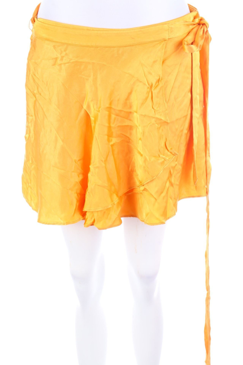 Bershka - Wickel-Minirock aus Satin - L