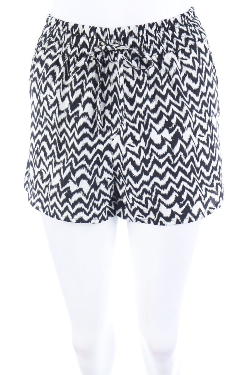 ONLY - Shorts mit Print - D 34