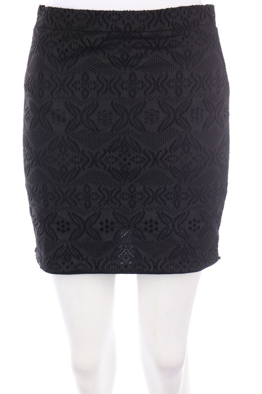 Ohne Label - Minirock mit Lochspitze - D 38