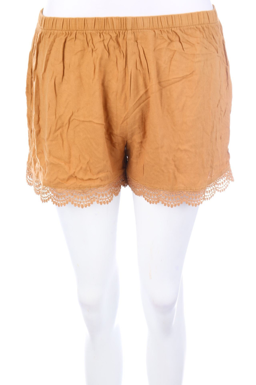esmara - Hotpants mit Spitze - S