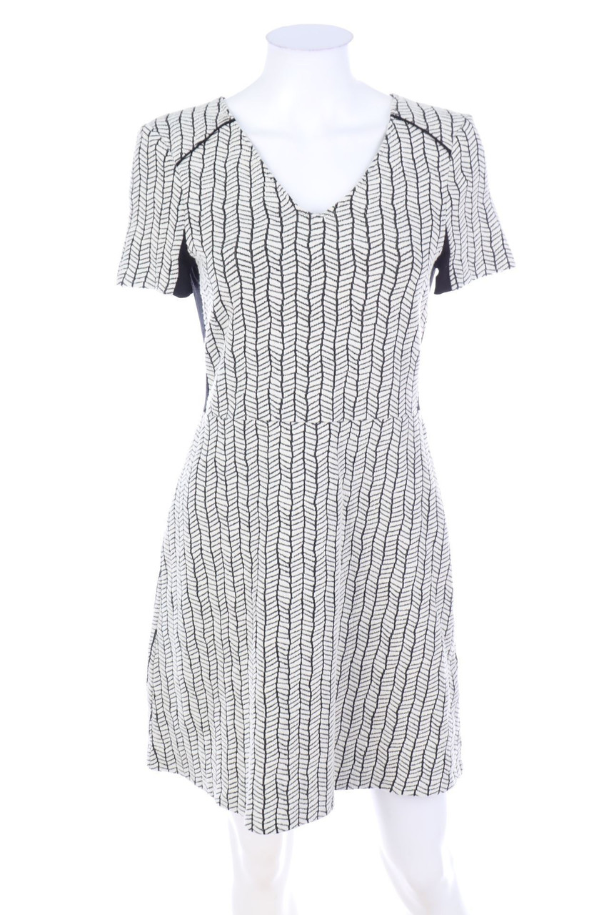 ZARA - Kurzarm-Kleid mit geometrischem Muster - M