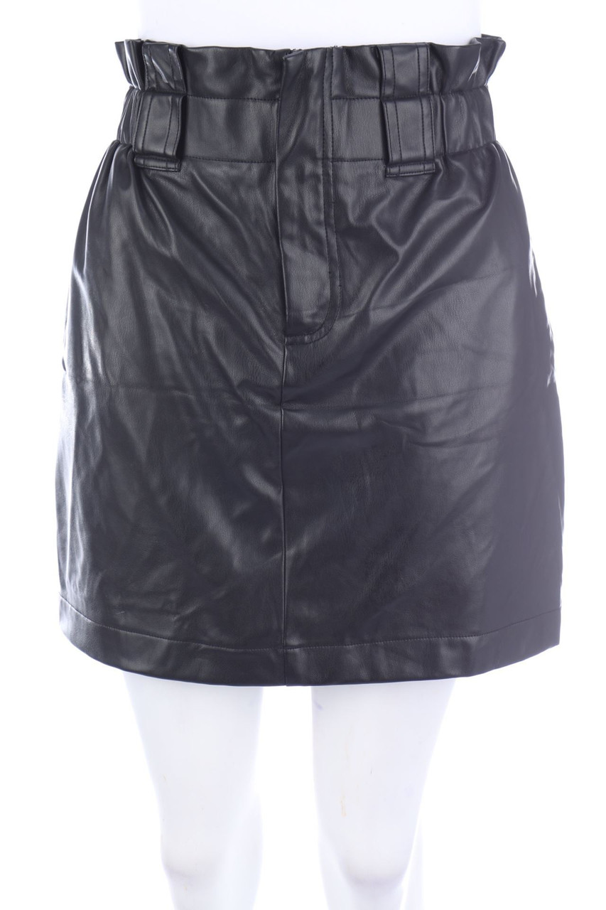ZARA - Faux Leather-Rock - D 34