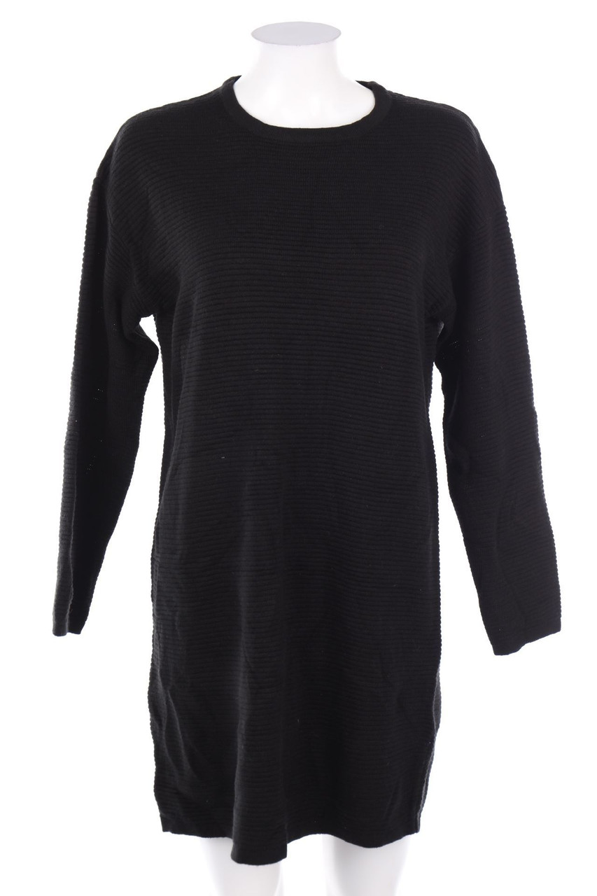 AMISU - Strickkleid mit überschnittener Schulter - D 40