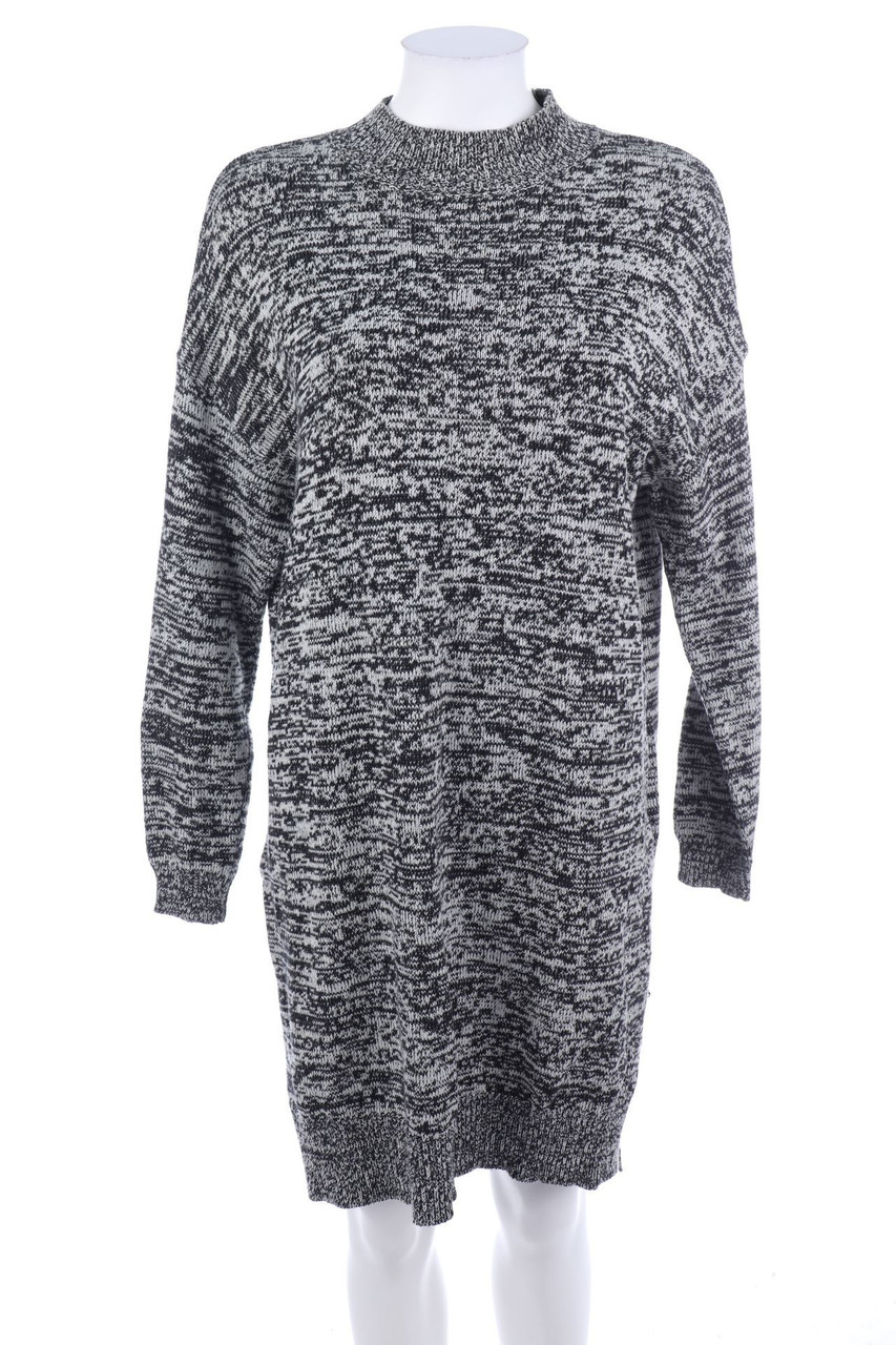 Bershka - Strickkleid mit Schlitz - M