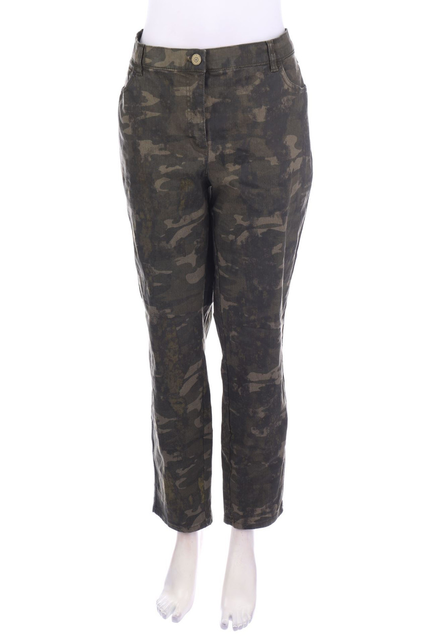 STRANDFEIN - Slim Jeans mit Camouflage-Print - D 48