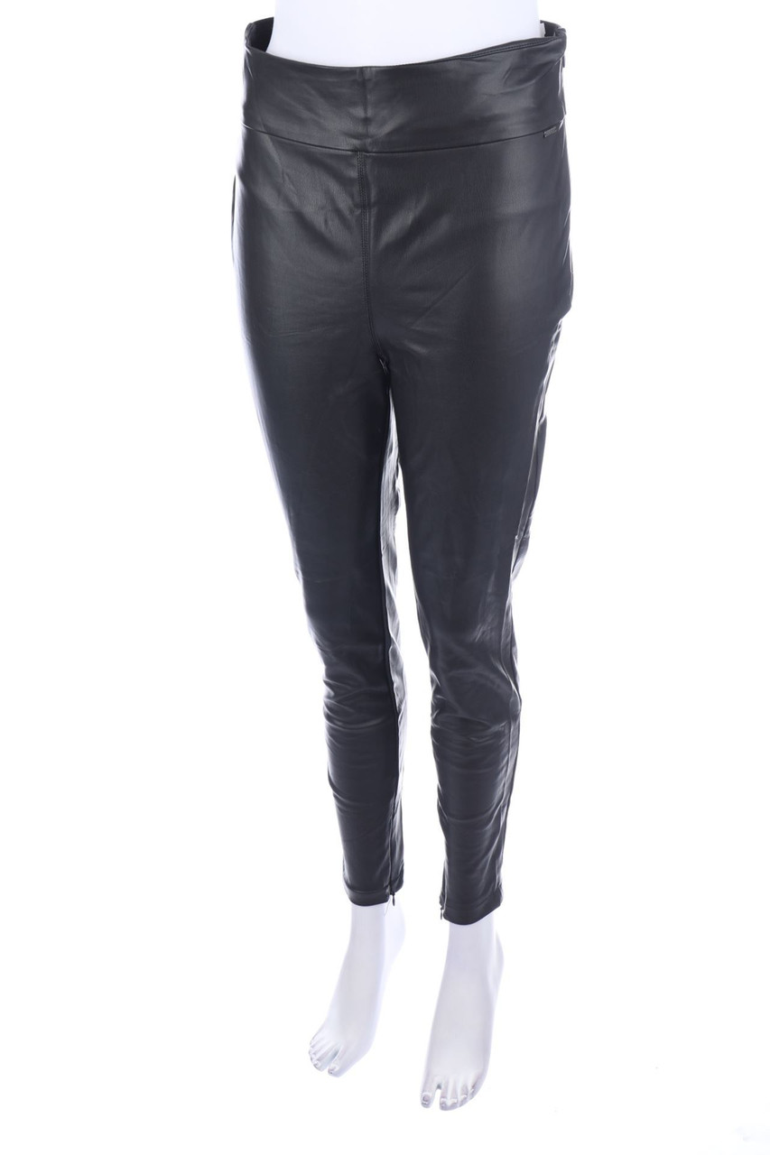 GUESS - Kunstleder-Leggings mit Logo-Applikation - L