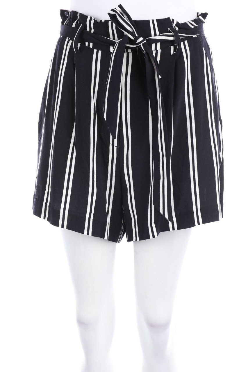 H&M - Shorts mit Streifen - D 38