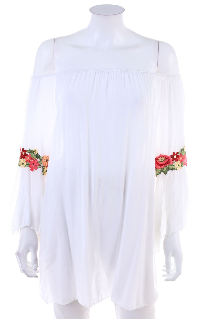 Ohne Label - Carmen-Bluse mit Applikationen - XL