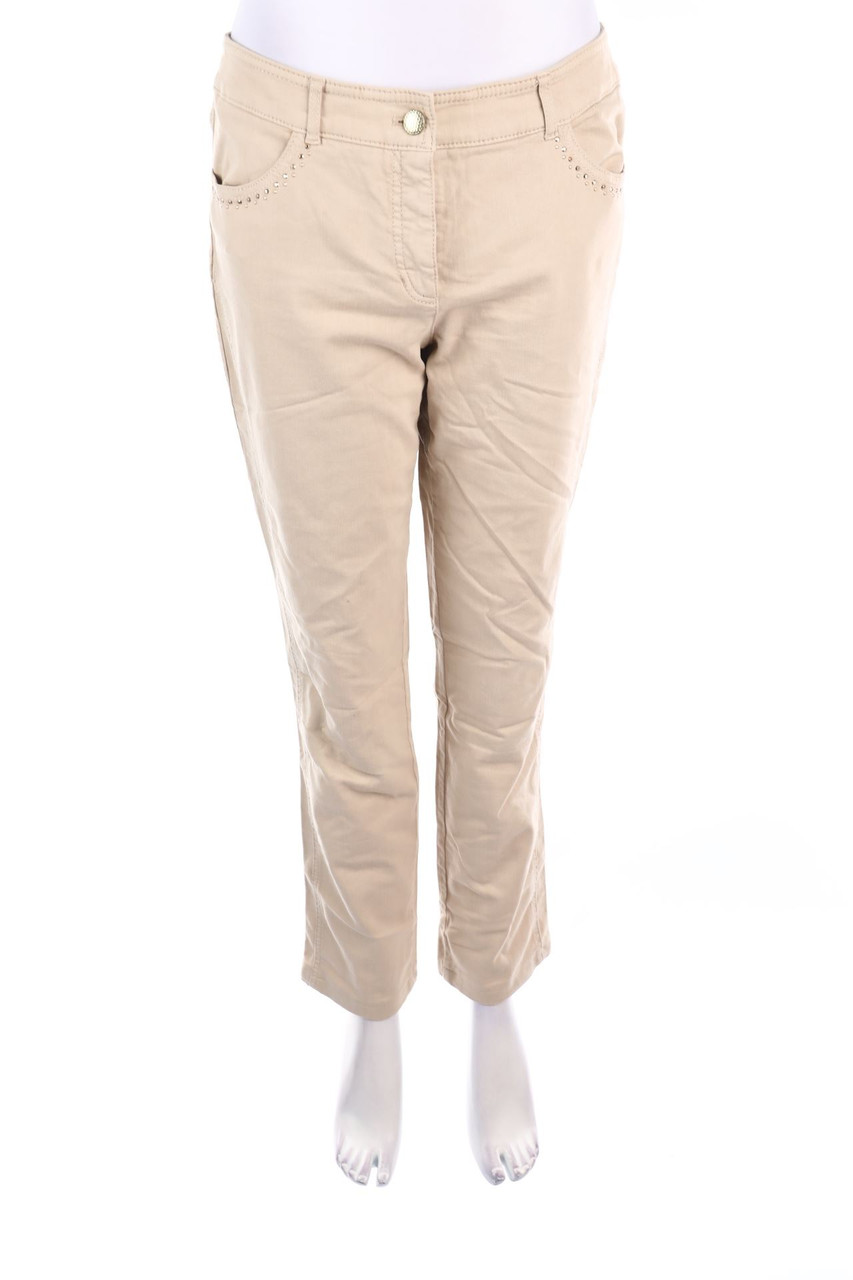 GERRY WEBER - Straight Cut Jeans mit Schmuckstein-Applikation - XL