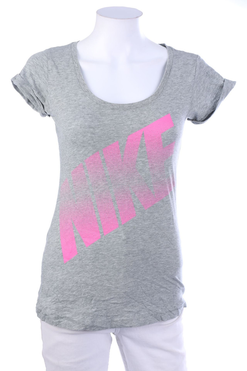 NIKE - Kurzarm-Shirt mit Logo-Print - S