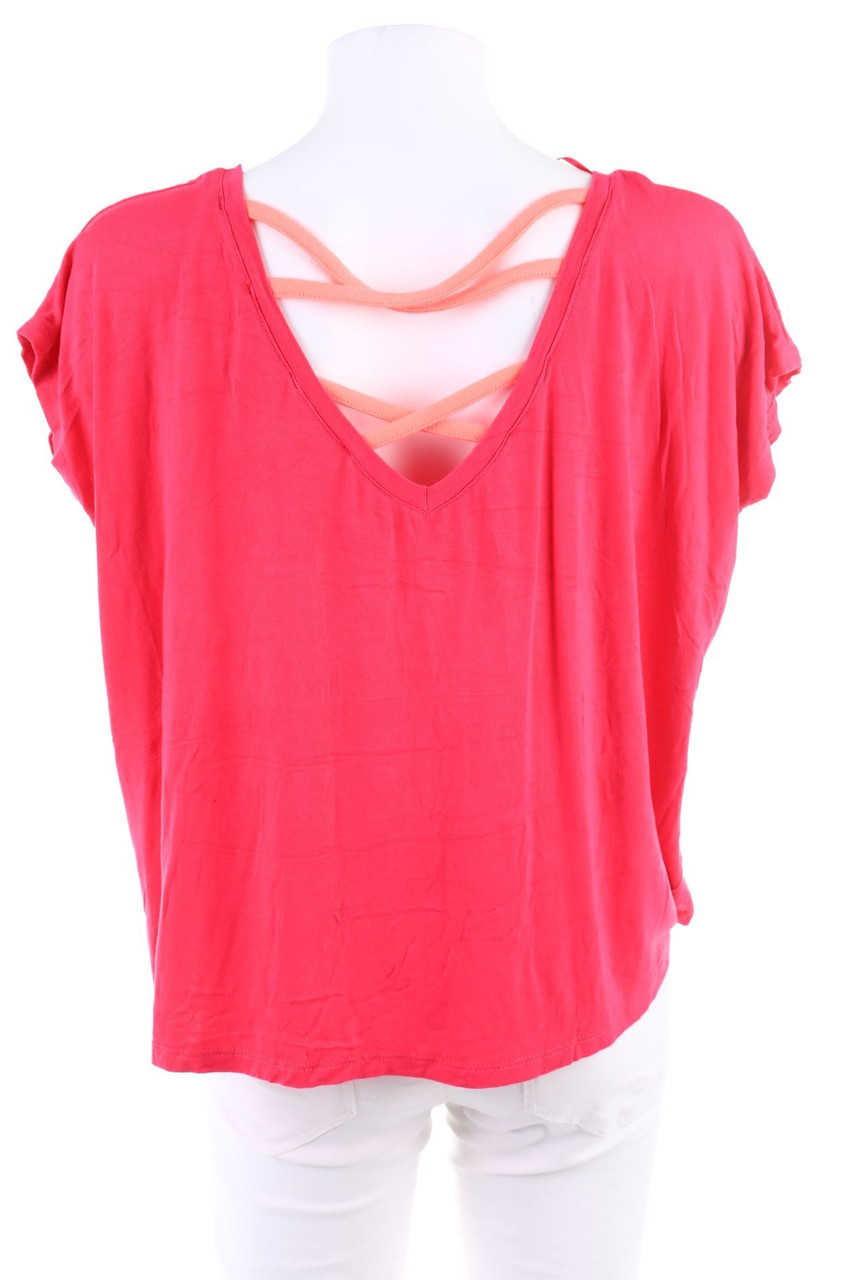 Bershka - Kurzarm-Shirt mit überschnittener Schulter - L