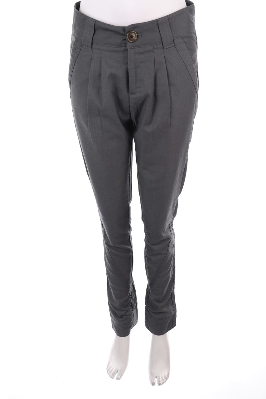 VERO&#x20;MODA&#x20;-&#x20;Bundfaltenhose&#x20;-&#x20;S