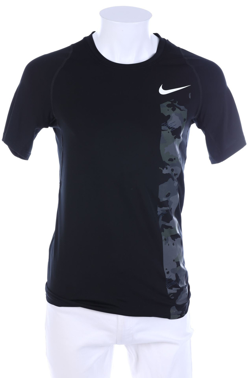 NIKE - Sport-Shirt mit Logo-Print - S