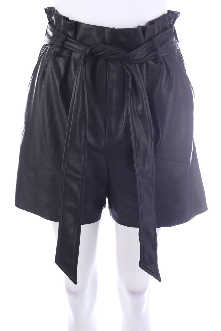 ZARA - Faux Leather-Shorts - S