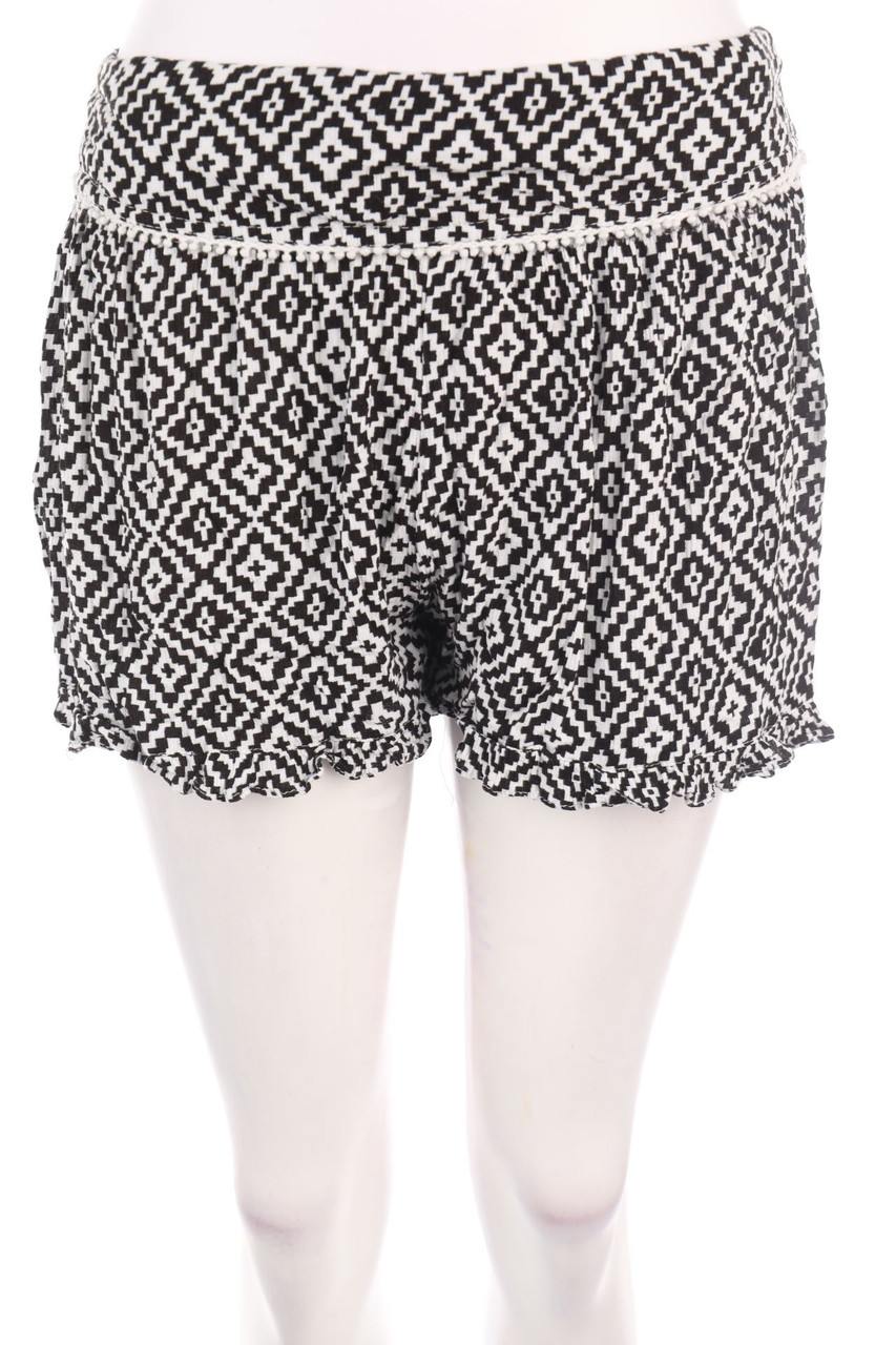 FB SISTER - Shorts - L