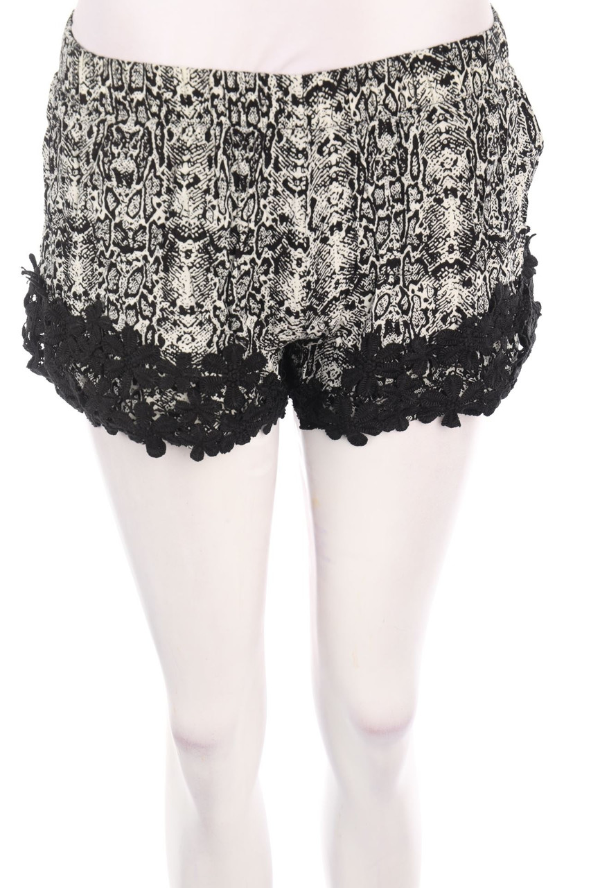 IN VOGUE - Shorts - S