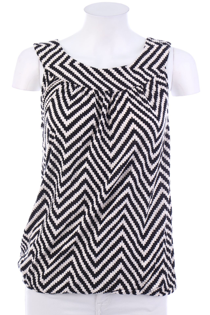 Fashion Highlight - Top mit geometrischem Muster - S